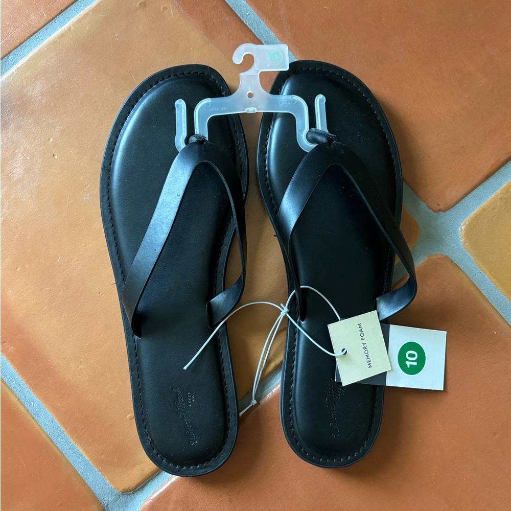 Threshold Black Women's Sandals size 10 women’s flip flops